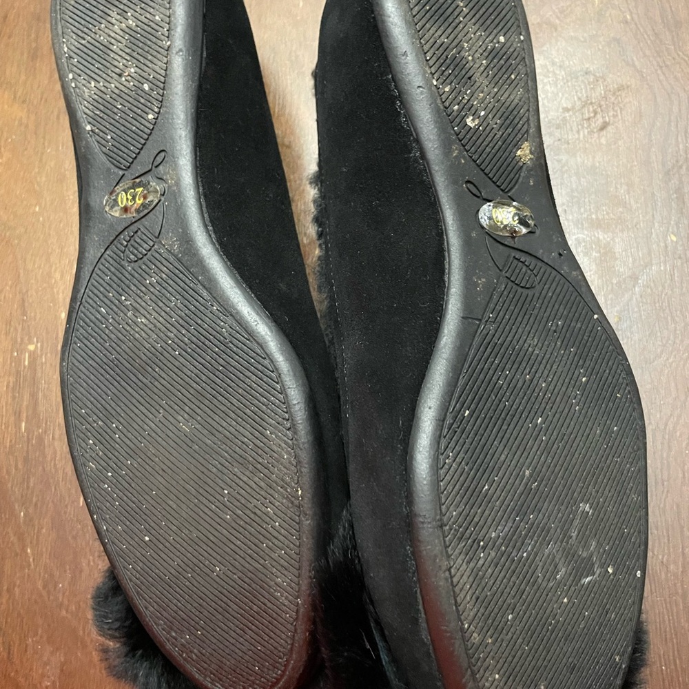 Black Fur Lined Loafers by Roger Vivier - Picture 3 of 4